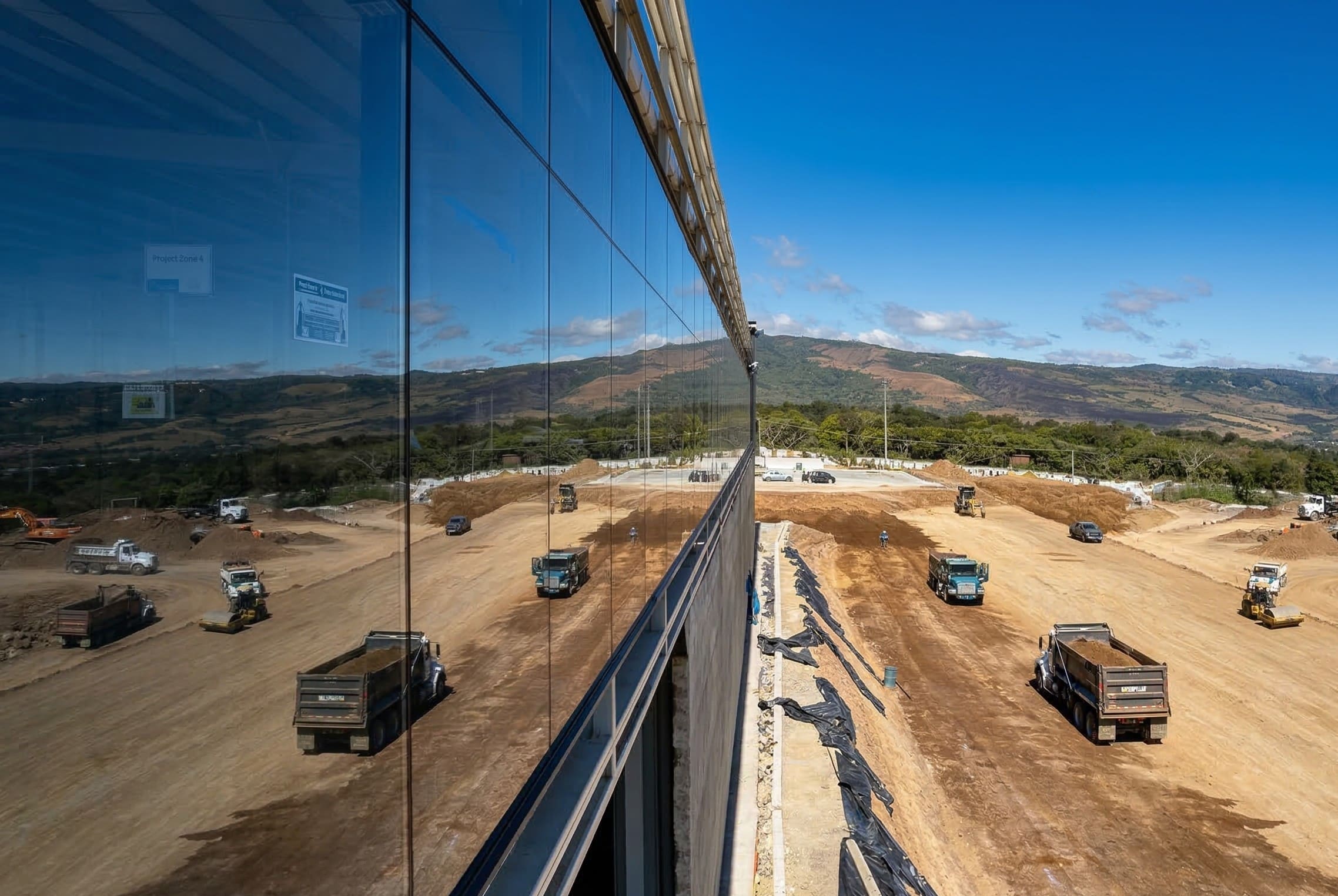 Muro cortina de vidrio arquitectónico — Vector Glass